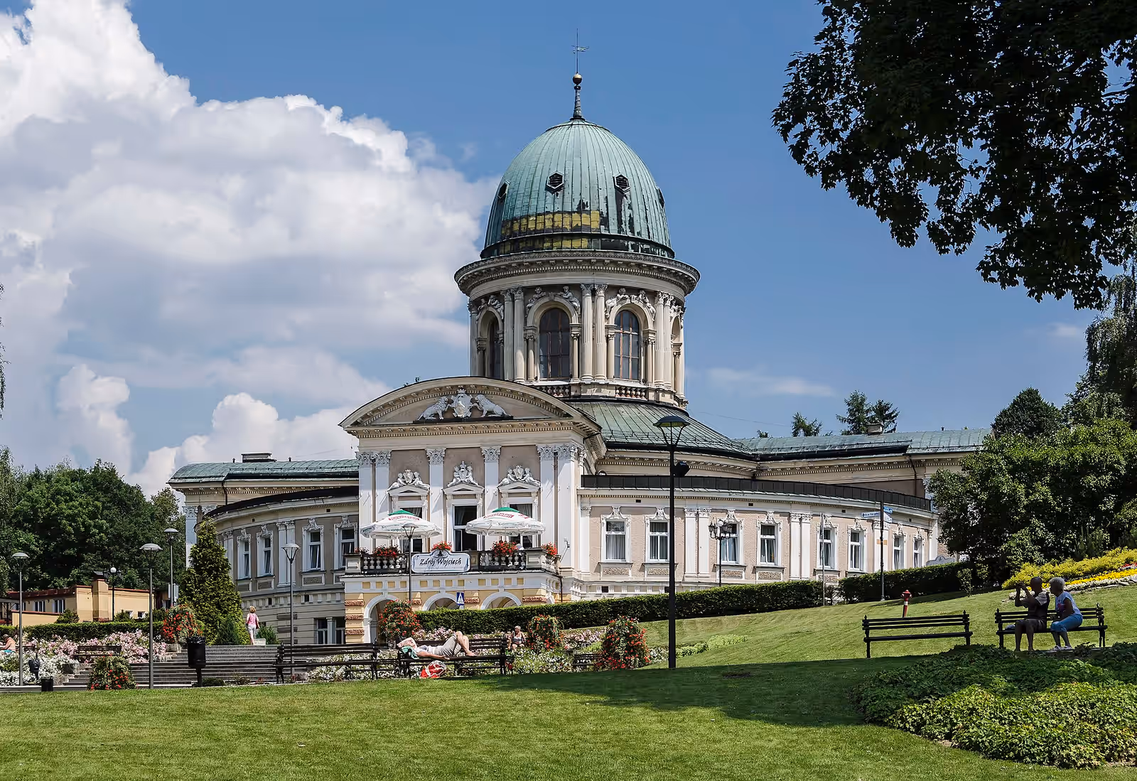 Hot spring bathing in Lądek-Zdrój