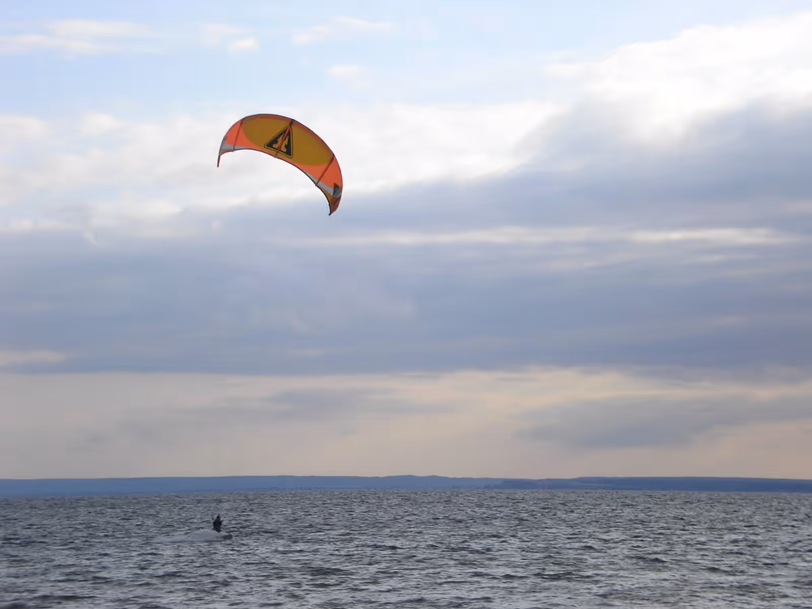 Kitesurfing in Puck Bay