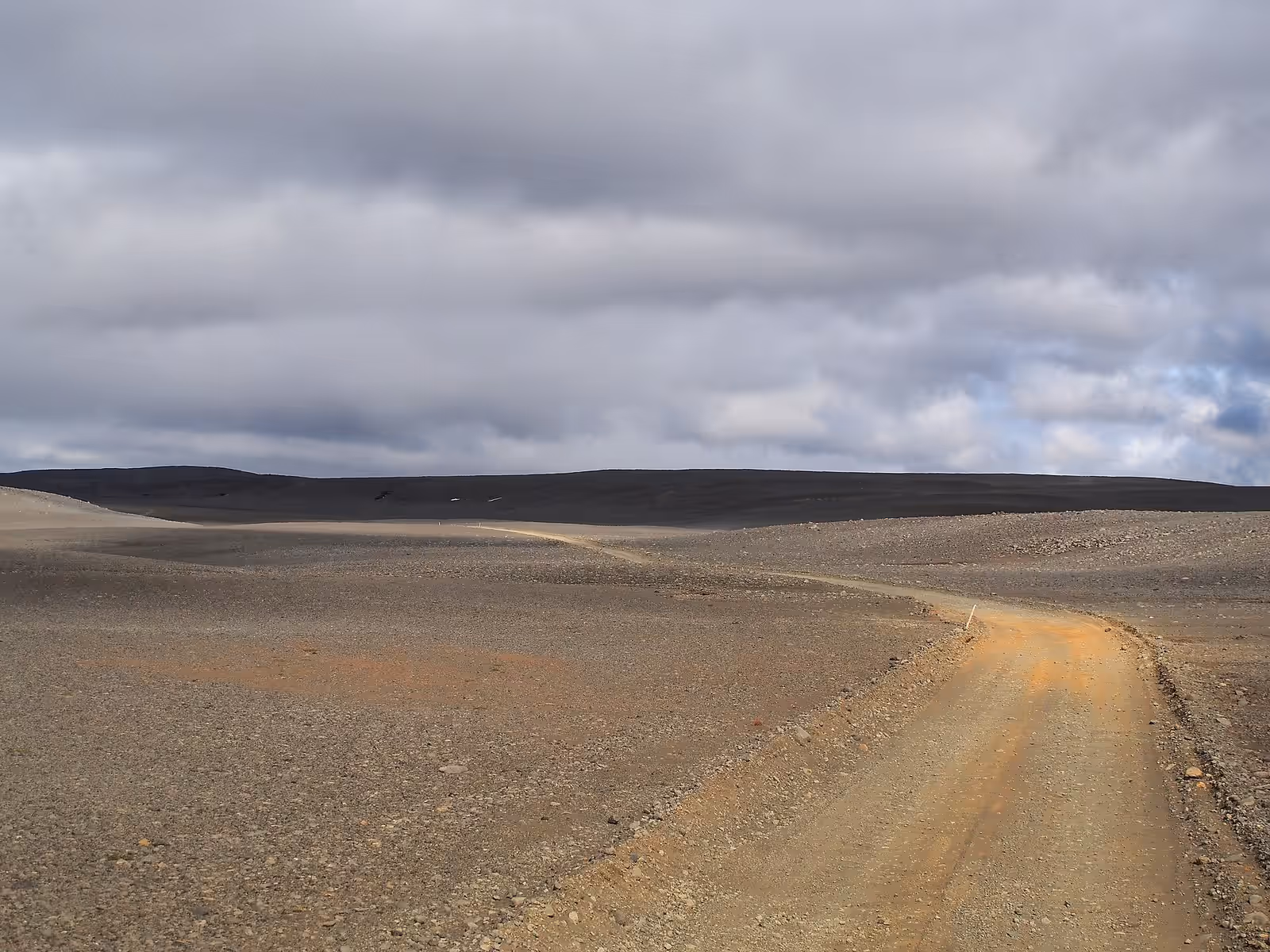 Offroad driving in the Icelandic Highlands