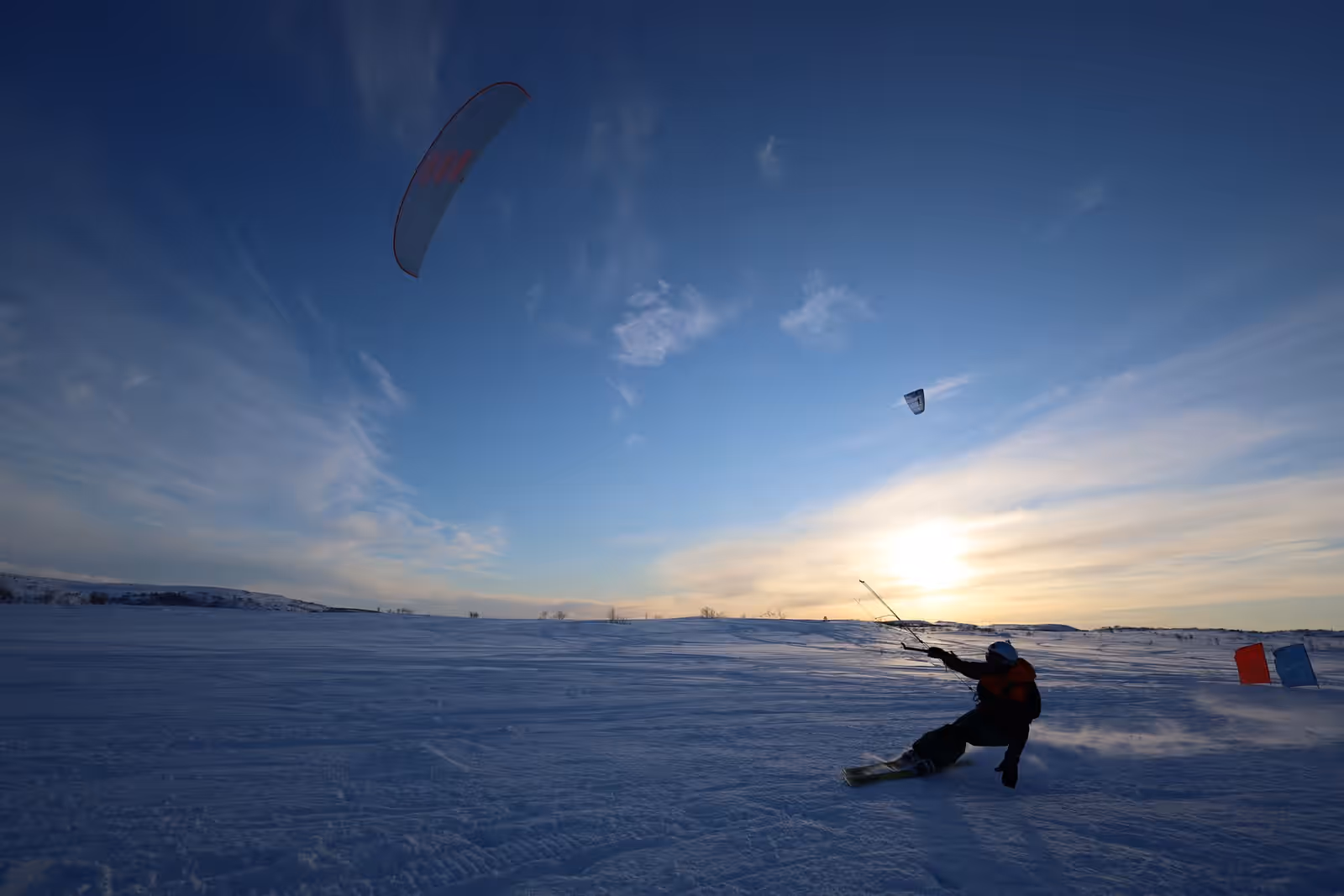 Snowkiting in the Icelandic Highlands