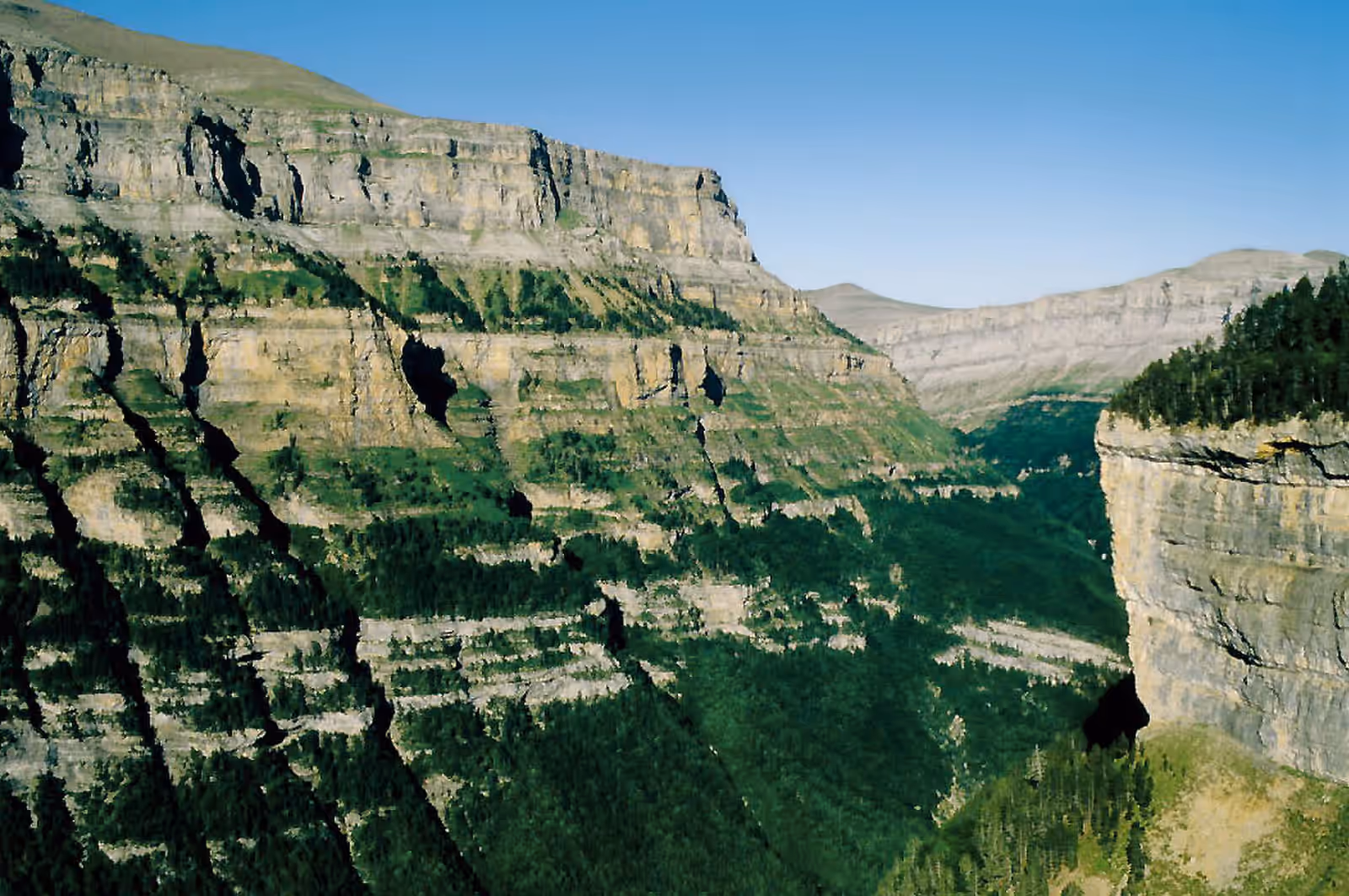 Trekking in Ordesa y Monte Perdido