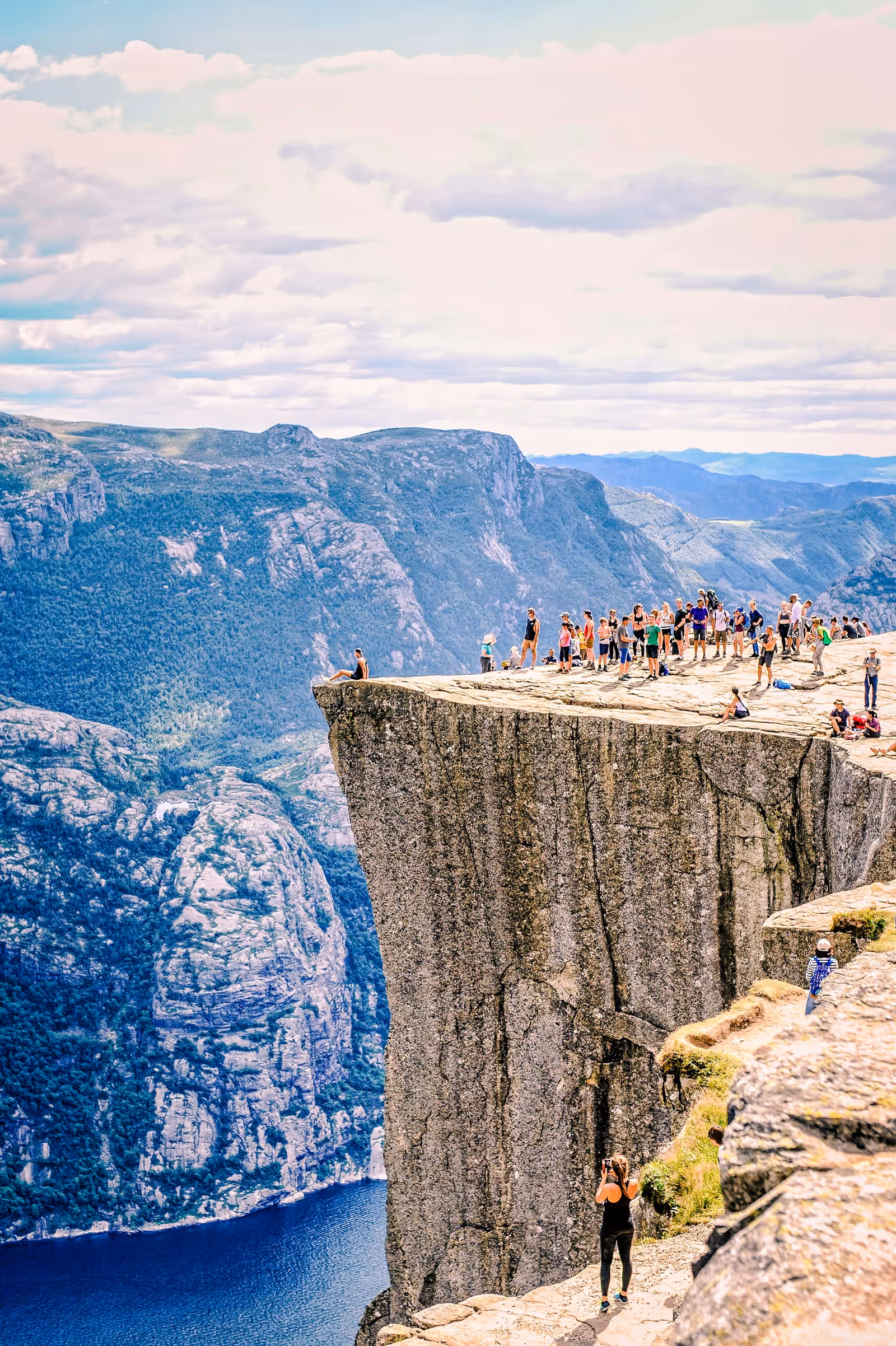 Trekking in Preikestolen