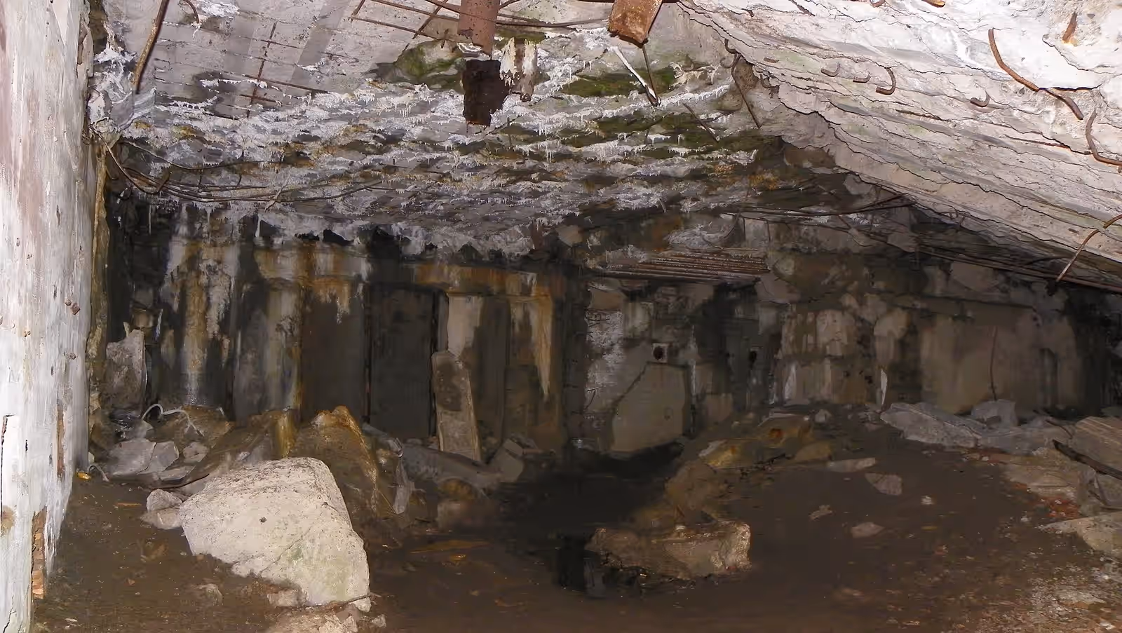 Urban exploration in the Wolf's Lair