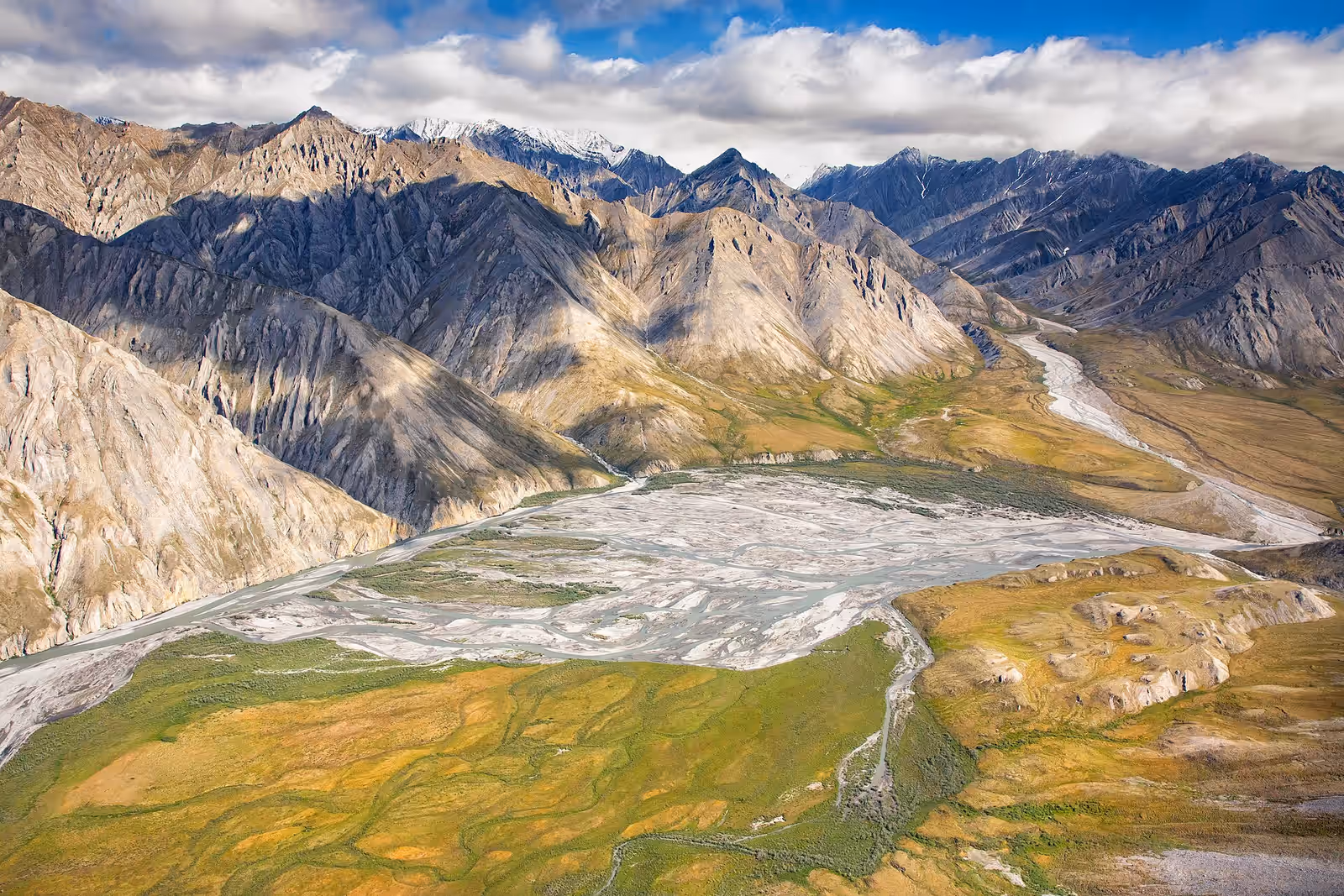 Wildlife watching in the Arctic National Wildlife Refuge